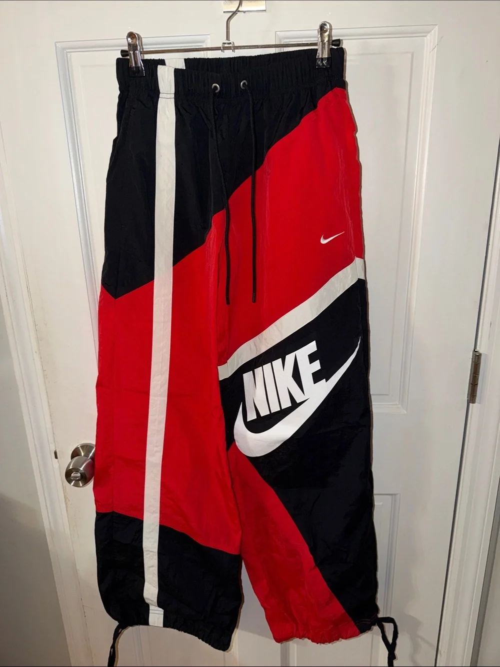 Nike Womens Red, Black and White Panel windbreaker joggers sz XS